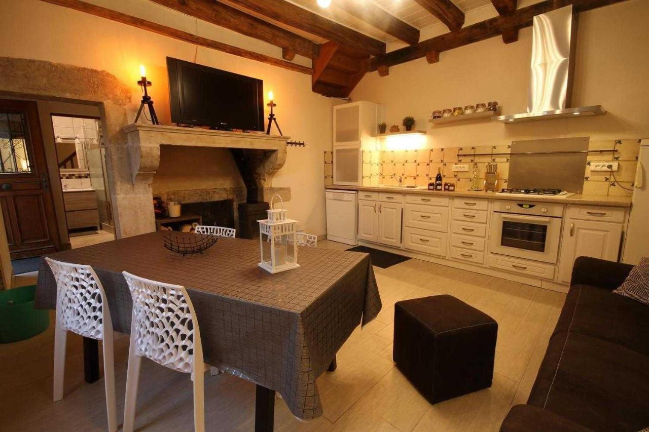 Gîte des remparts Bèze Extérieur photo